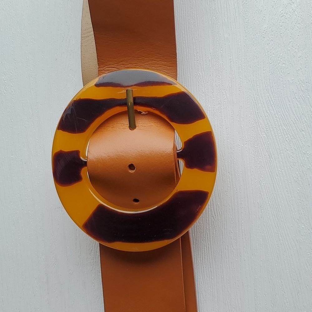 Coldwater Creek Tan Leather Large Tortoise Shell Buckle M